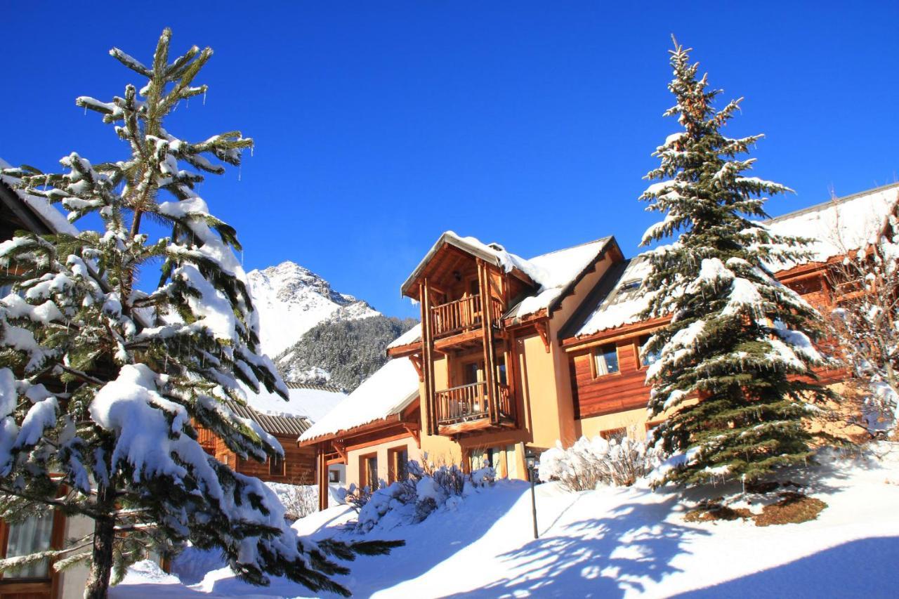 Le Barlet23 Pers Hameau Des Chazals Nevache Hautes Alpes Bagian luar foto