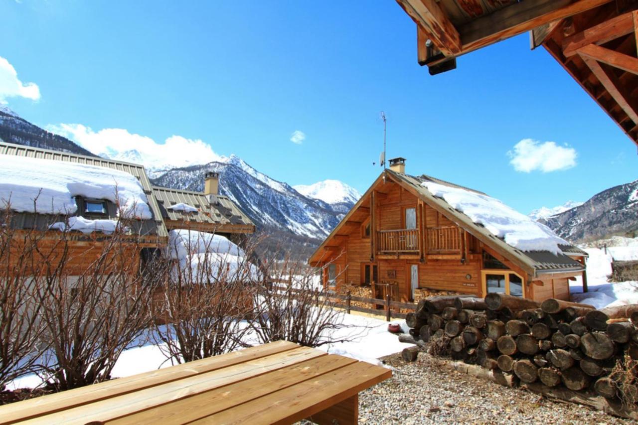 Le Barlet23 Pers Hameau Des Chazals Nevache Hautes Alpes Bagian luar foto